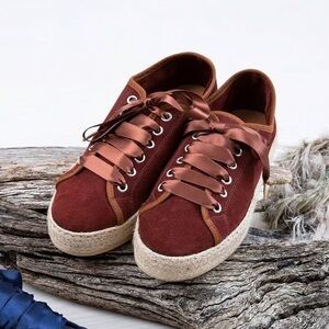 Celtic & Co • Luxe Espadrille Pumps sneaker platform rust suede leather jute